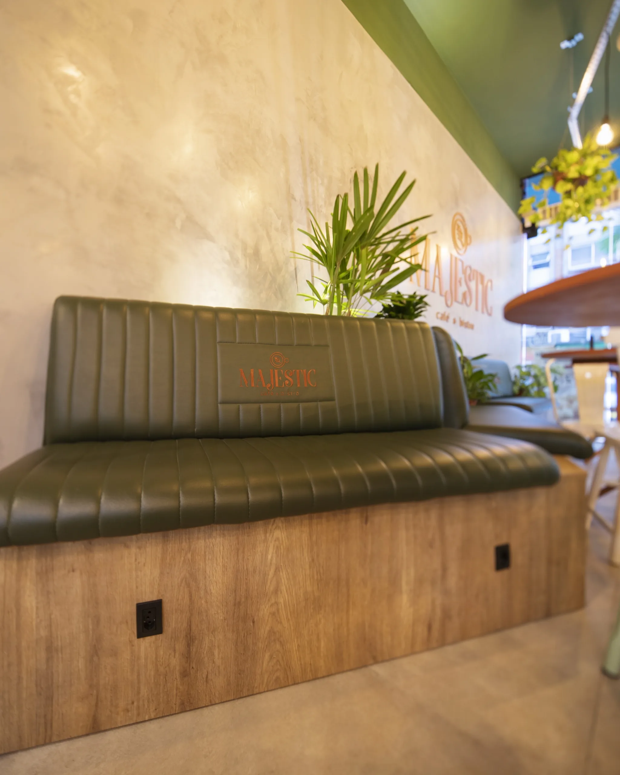 Majestic Café — render 20
